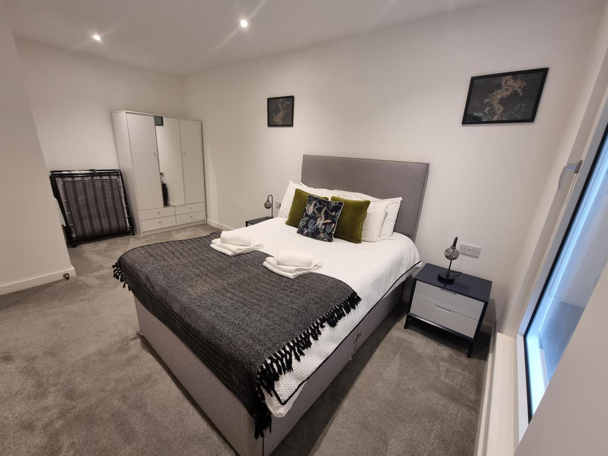 Trafford Suite Modern 1 Bed With Cinema Room مانشستر المظهر الخارجي الصورة