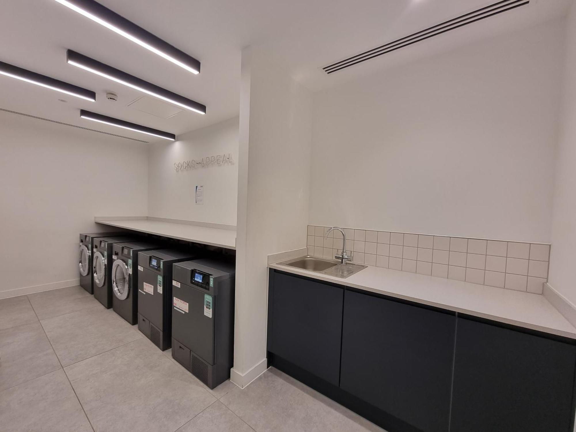 Trafford Suite Modern 1 Bed With Cinema Room مانشستر المظهر الخارجي الصورة