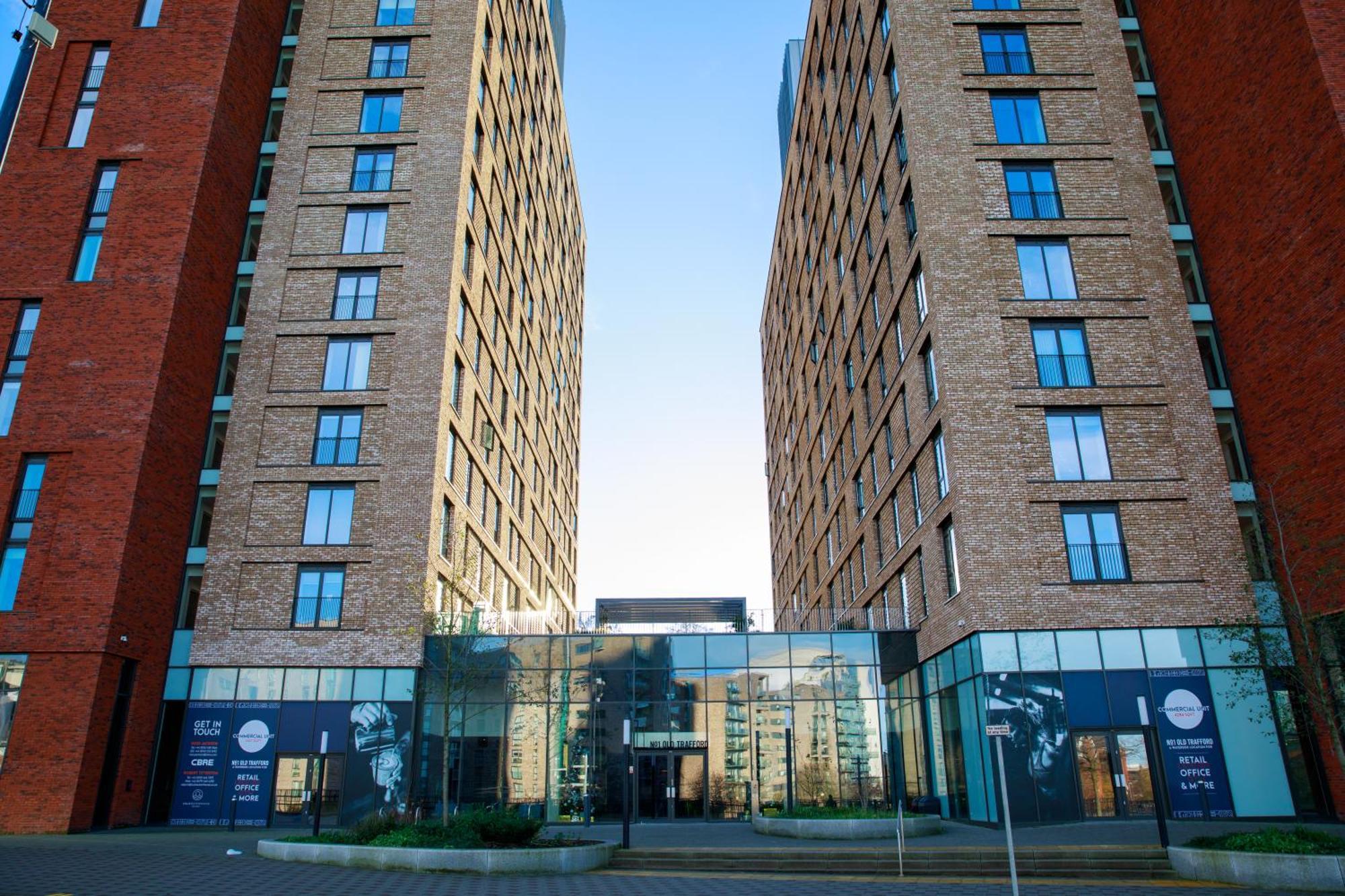 Trafford Suite Modern 1 Bed With Cinema Room مانشستر المظهر الخارجي الصورة
